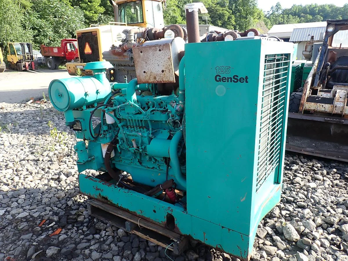 Komatsu S6D110-1 Turbo Diesel Engine 341 HOURS!