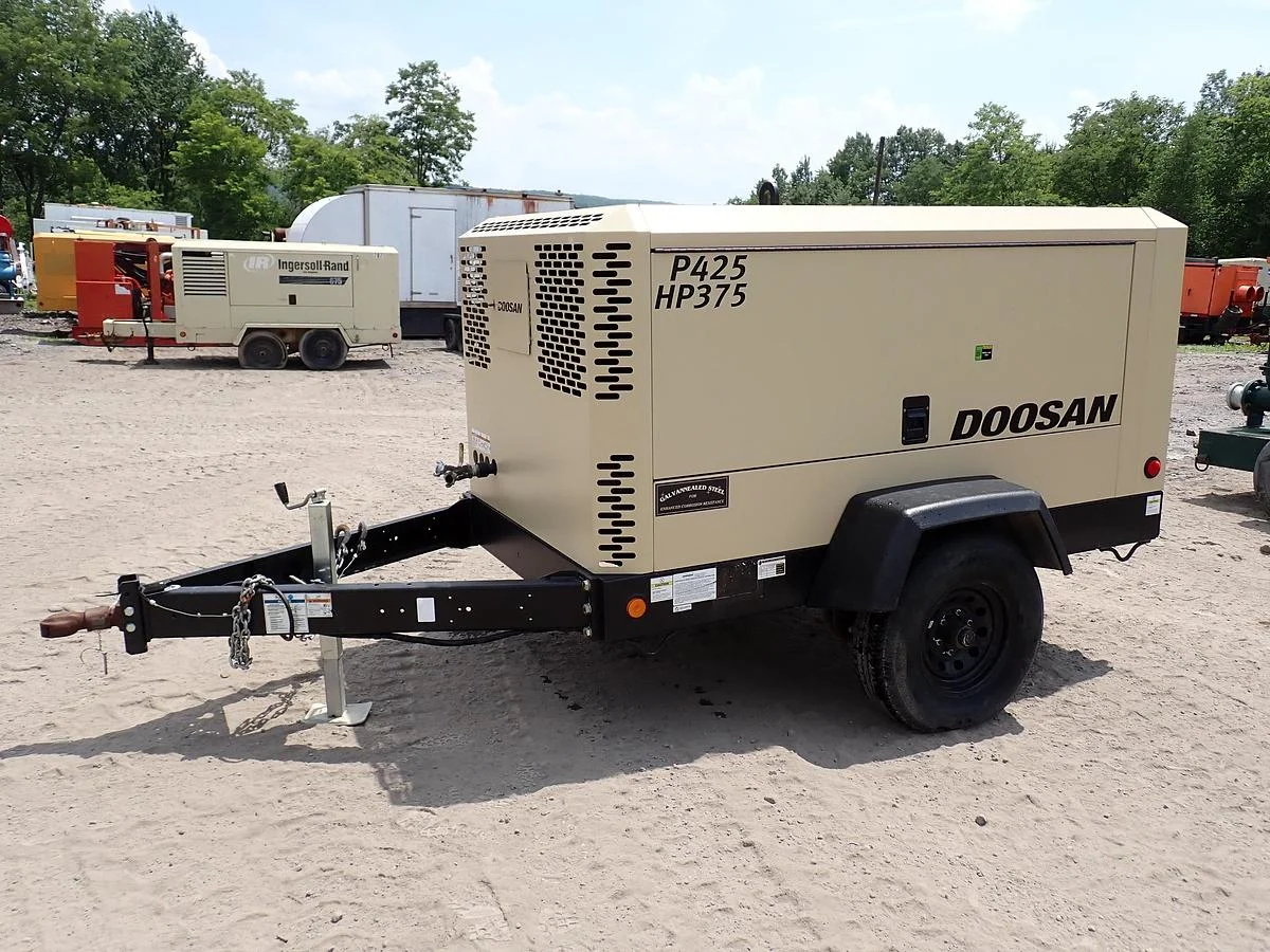 2023 Doosan P425/HP375 Air Compressor 1078 HOURS