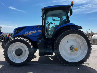 New Holland T7.210 Tractor W/Cab